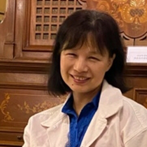 Becky Wang (Director of Roundabout Charity Fund)